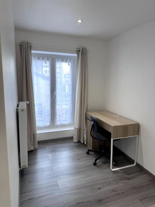 Appartement T4 En Hyper-Centre Bourgoin-Jallieu Buitenkant foto